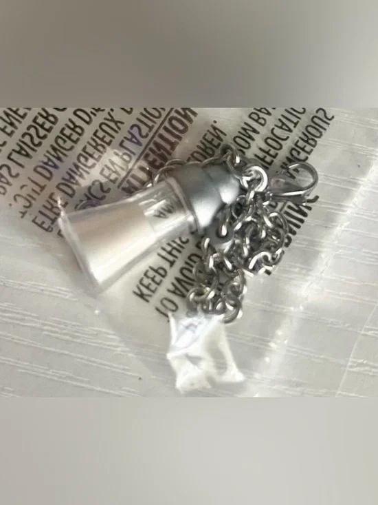 BRATZ BRATZIEZ ICONZ SERIEZ PLUSH
KEYCHAIN BLIND BOX - YASMIN New in box - Picture 7 of 8